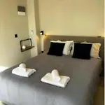 On The Sea Suite&spa Méthana