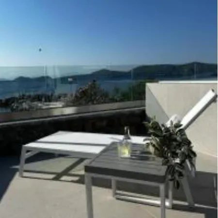 On The Sea Suite&spa * Méthana