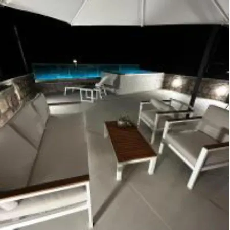On The Sea Suite&spa Villa *