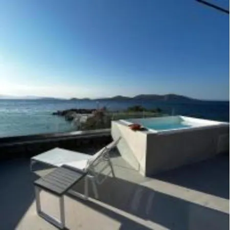 Villa On The Sea Suite&spa