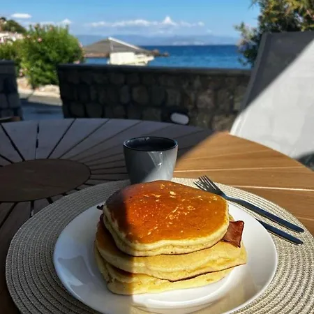 On The Sea Suite&spa Willa Méthana