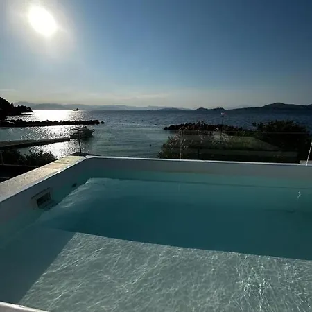 On The Sea Suite&spa Méthana