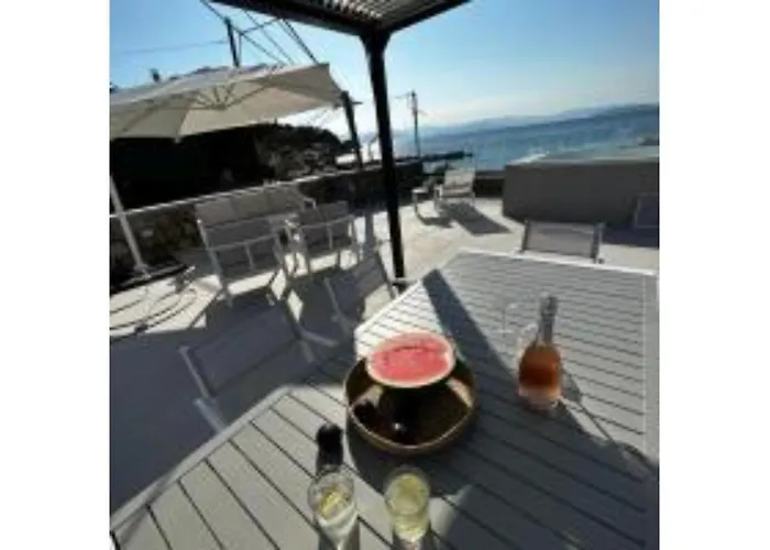 On The Sea Suite&spa * Méthana