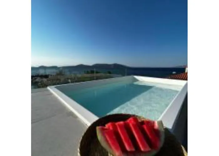 On The Sea Suite&spa * Méthana